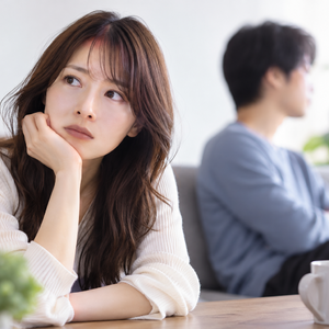 「結婚する気がある彼とまだ決めていない彼の違いに悩む女性」